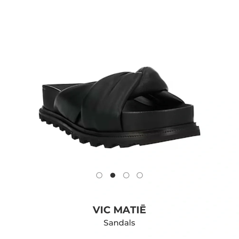 Vic Matie quality black